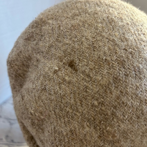 VINTAGE MADE IN PAKISTAN 100% WOOL NEUTRAL COLOR BEIGE TAN WITH LINES DETAILS - Picture 4 of 8